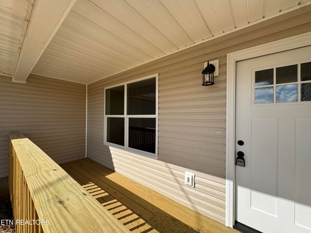 105 Anderson Rd, Sweetwater, TN 37874