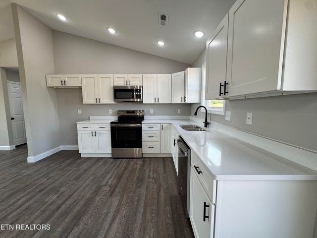 105 Anderson Rd, Sweetwater, TN 37874