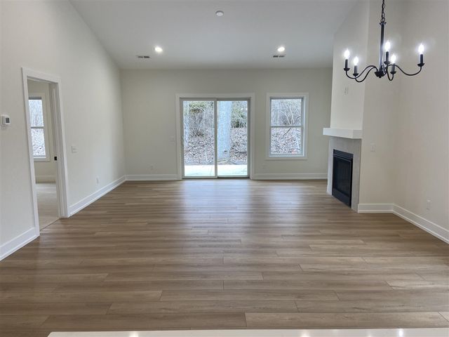 725 Violet Way, Saint Joseph, MI 49085