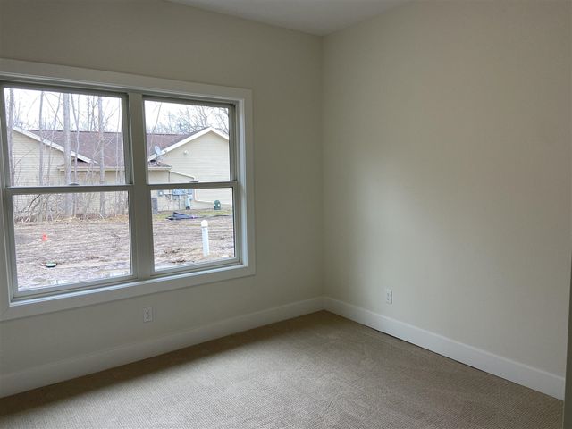 725 Violet Way, Saint Joseph, MI 49085