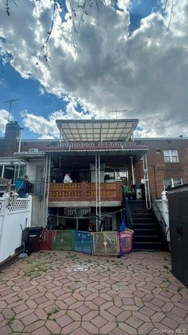 14437 Melbourne Avenue, Flushing, NY 11367