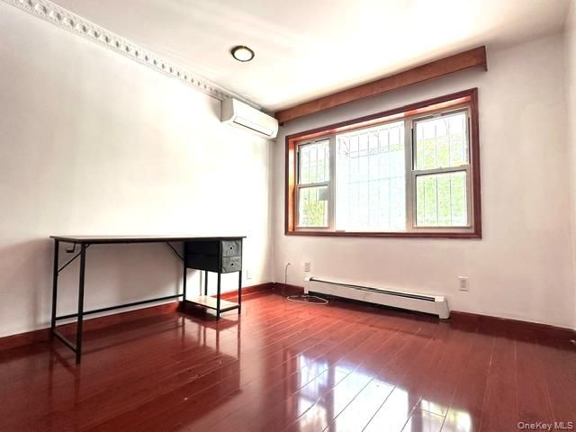 14437 Melbourne Avenue, Flushing, NY 11367