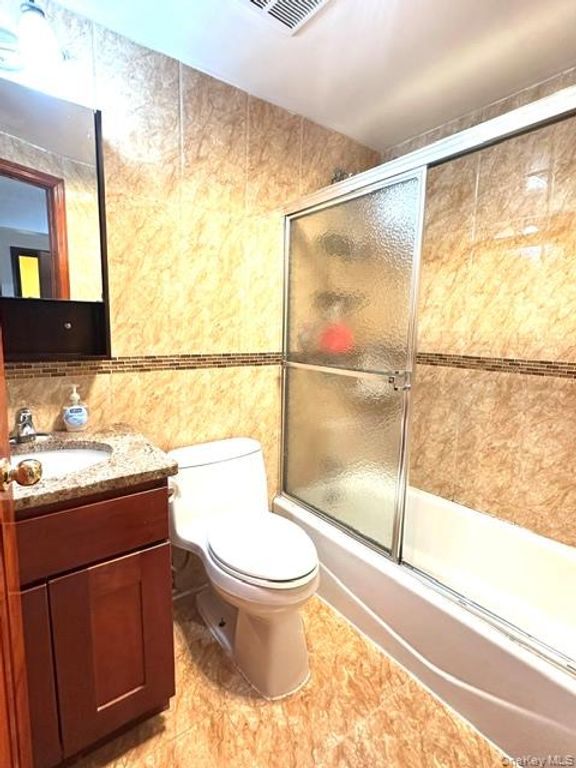 14437 Melbourne Avenue, Flushing, NY 11367 — photo 4