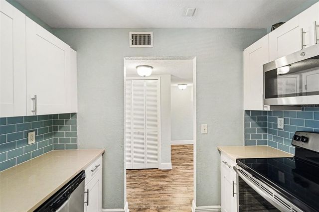 17035 GULF BOULEVARD 214, St Petersburg, FL 33708