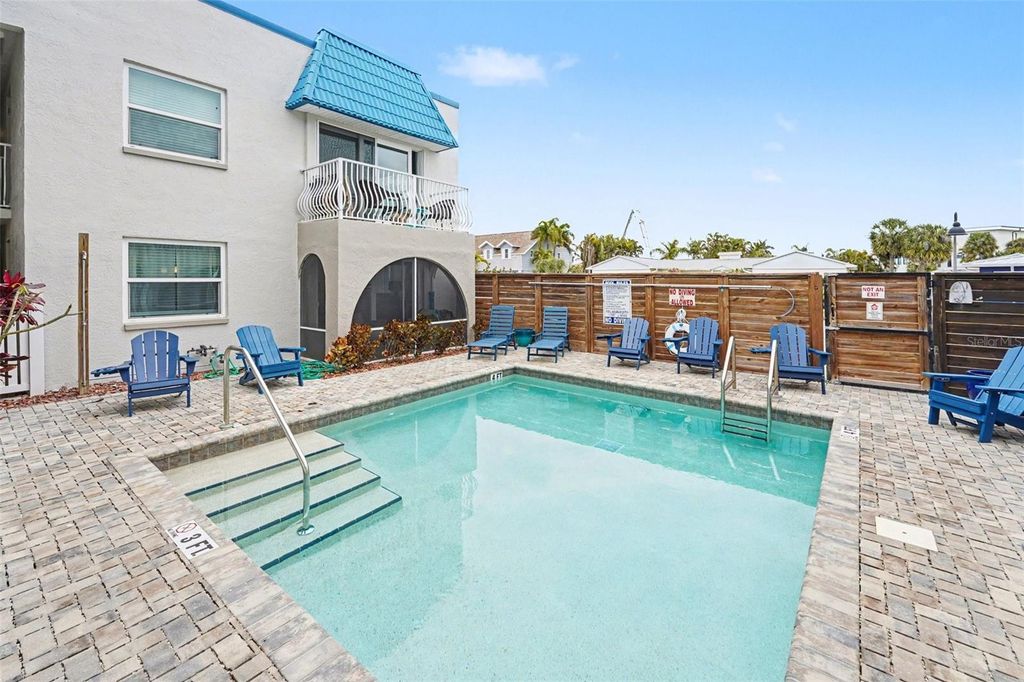 Image 30 of property listing at 17035 GULF BOULEVARD 214, St Petersburg, FL 33708