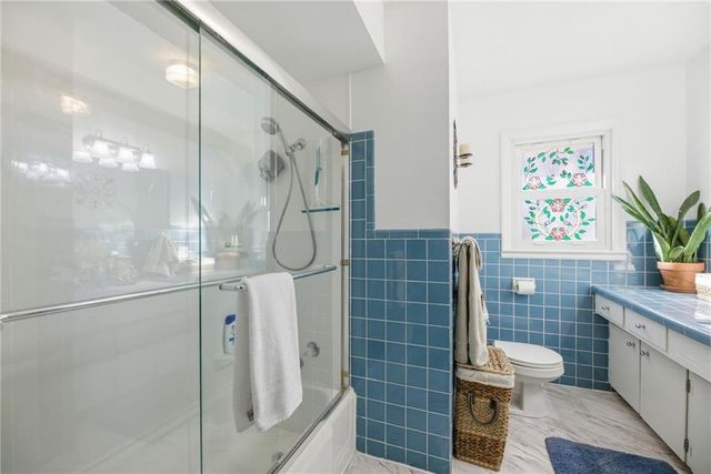 6018 Richards Drive, Shawnee, KS 66216