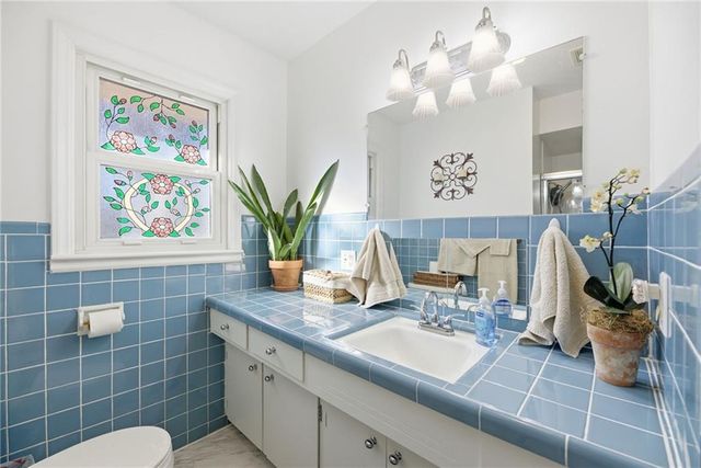 6018 Richards Drive, Shawnee, KS 66216