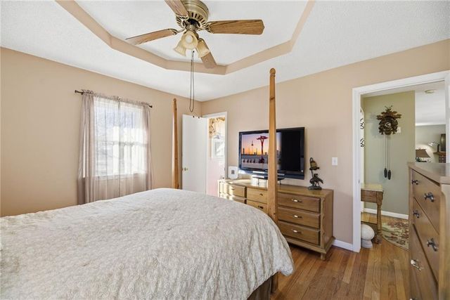 6018 Richards Drive, Shawnee, KS 66216