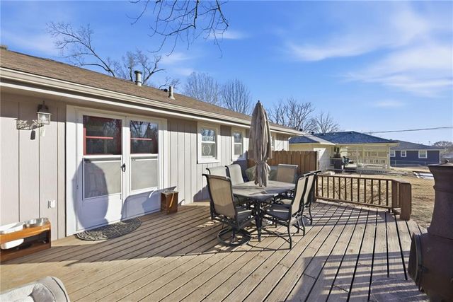 6018 Richards Drive, Shawnee, KS 66216