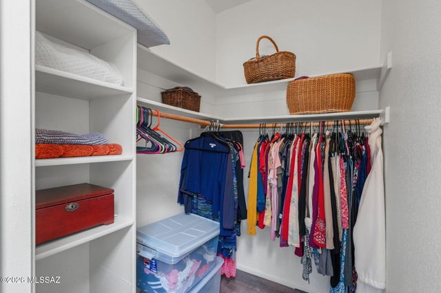 5931 E Sun County Boulevard, Tucson, AZ 85712