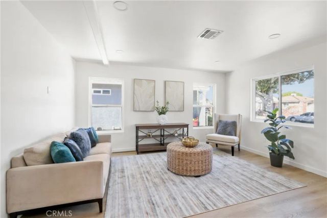 1614 W 214th Street, Torrance, CA 90501