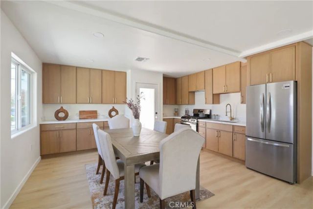 1614 W 214th Street, Torrance, CA 90501