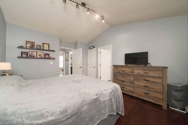 1841 Camden Forest Drive, Winston-salem, NC 27127