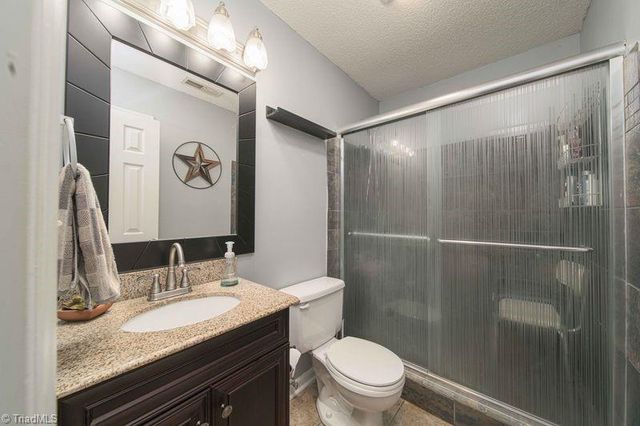 1841 Camden Forest Drive, Winston-salem, NC 27127