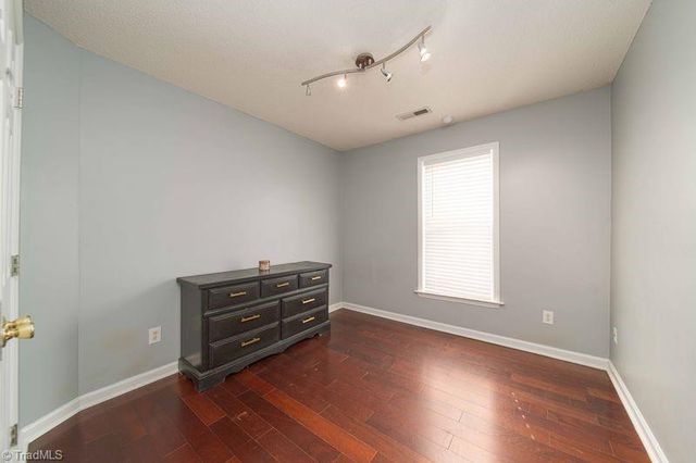 1841 Camden Forest Drive, Winston-salem, NC 27127