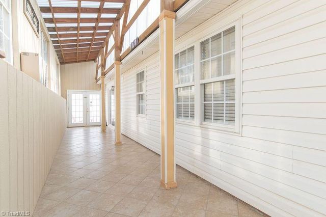 1841 Camden Forest Drive, Winston-salem, NC 27127