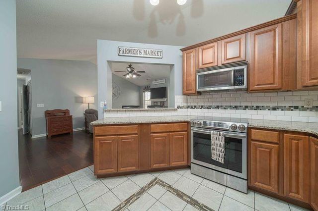 1841 Camden Forest Drive, Winston-salem, NC 27127