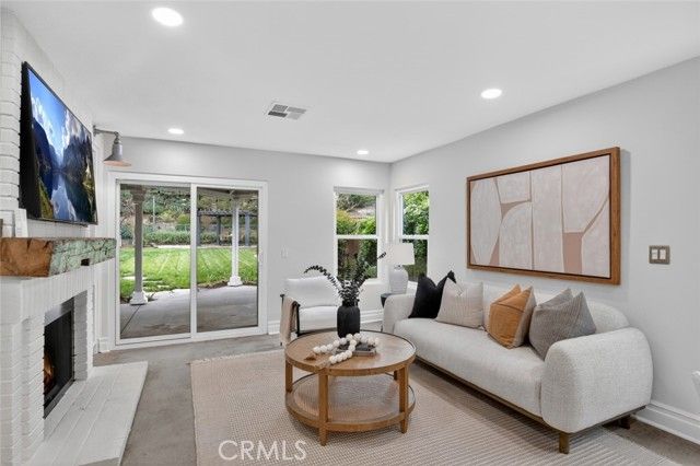 41 Fairfield, Lake Forest (el Toro), CA 92610