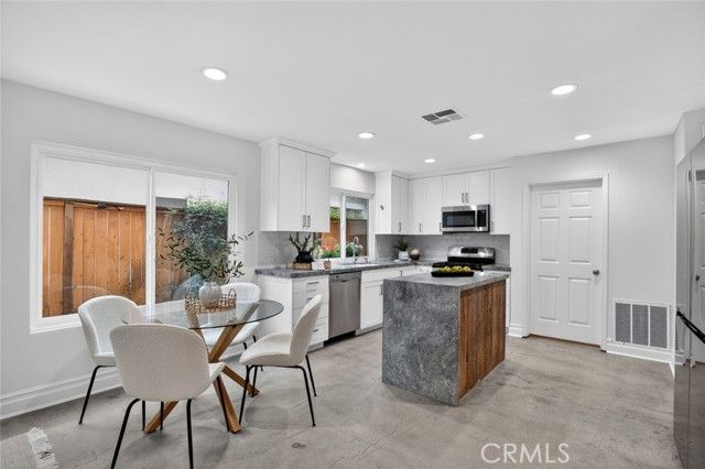 41 Fairfield, Lake Forest (el Toro), CA 92610