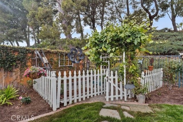 41 Fairfield, Lake Forest (el Toro), CA 92610