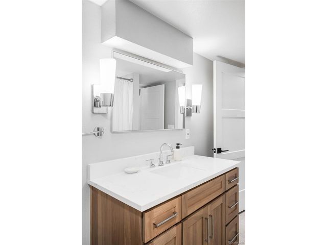 1140 Harrison St, Denver, CO 80206