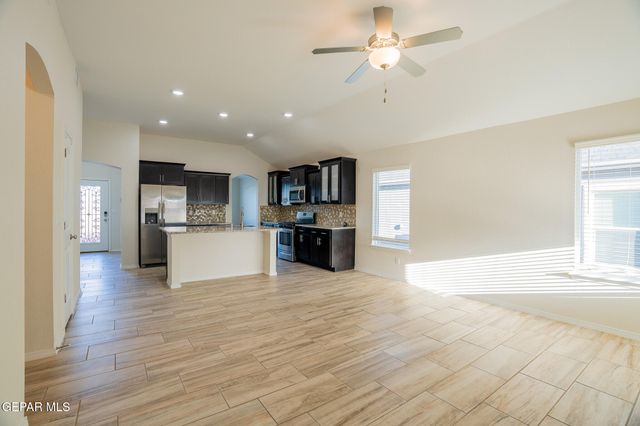 1080 Summer Night Place, Horizon City, TX 79928
