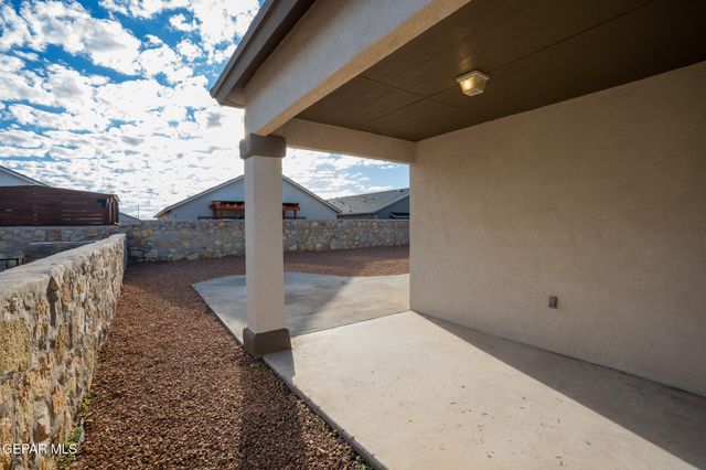 1080 Summer Night Place, Horizon City, TX 79928