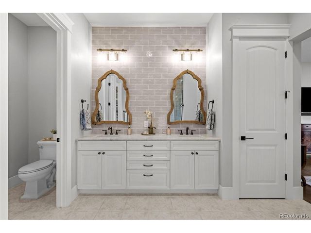 7912 Raphael Ln, Littleton, CO 80125