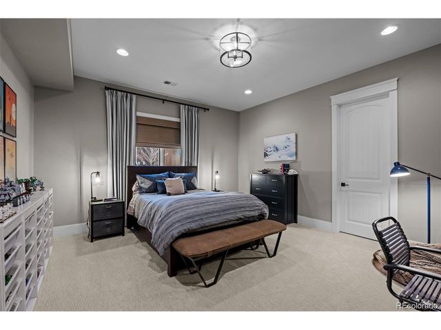 7912 Raphael Ln, Littleton, CO 80125