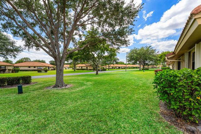 4520 Ficus Tree Road, Boynton Beach, FL 33436