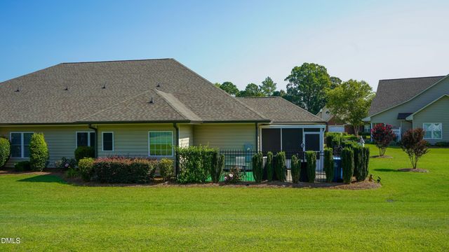45 Glenfield Drive, Dunn, NC 28334