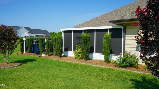45 Glenfield Drive, Dunn, NC 28334