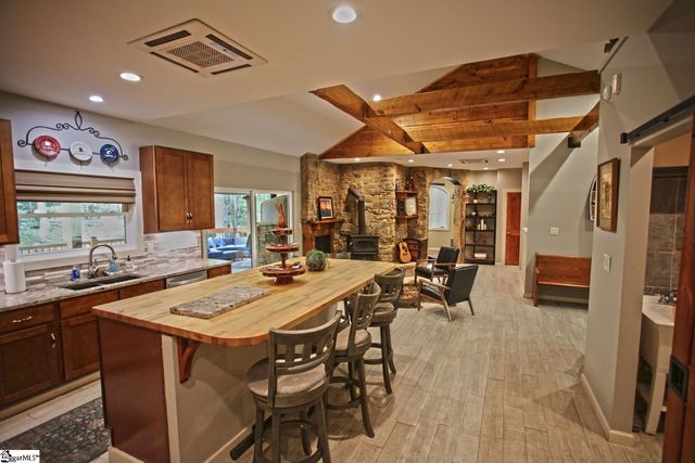 301 Cedar Creek Drive, Sunset, SC 29685