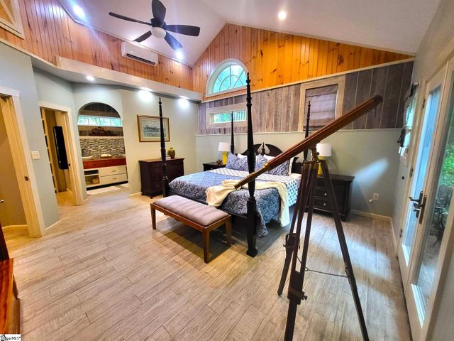 301 Cedar Creek Drive, Sunset, SC 29685