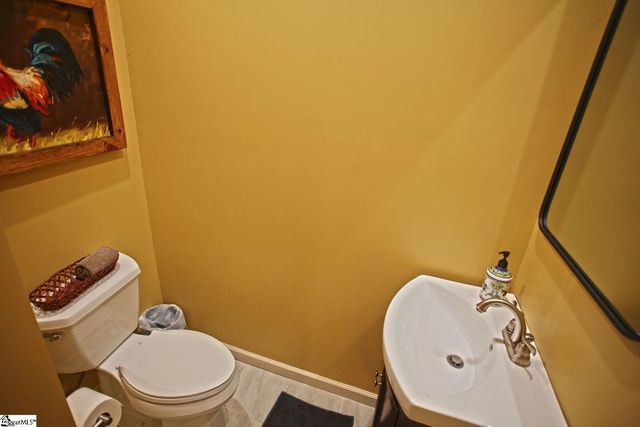 301 Cedar Creek Drive, Sunset, SC 29685