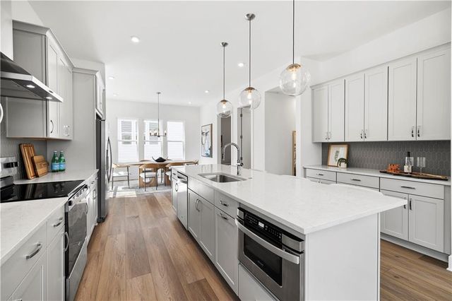 518 Motivation NW Circle, Atlanta, GA 30309