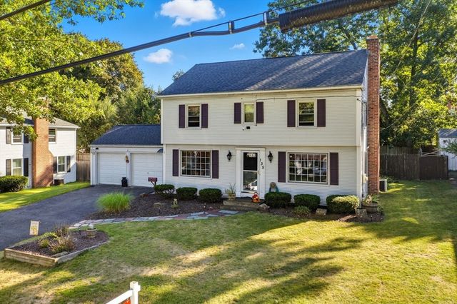 135 Dayton St, Springfield, MA 01118