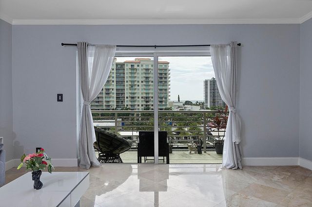 2900 NE 30th Street Apt 8j, Fort Lauderdale, FL 33306