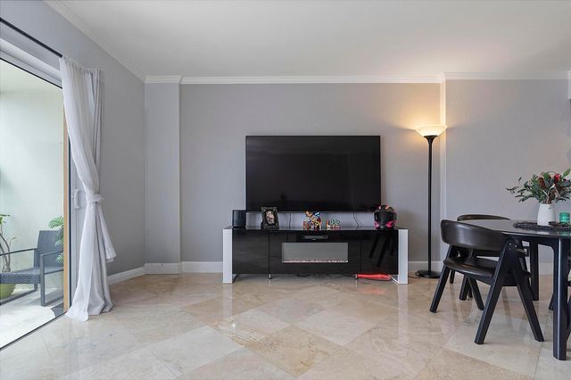2900 NE 30th Street Apt 8j, Fort Lauderdale, FL 33306
