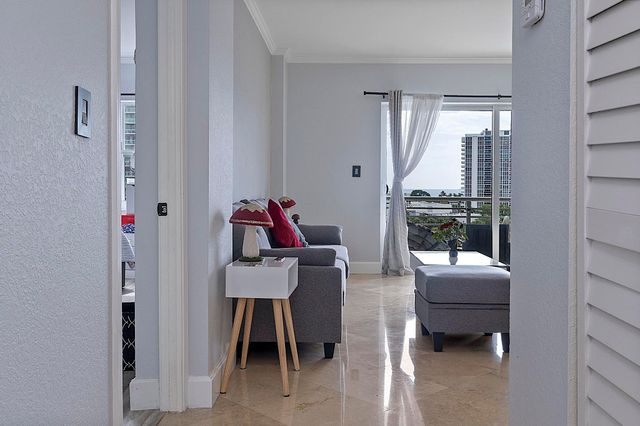 2900 NE 30th Street Apt 8j, Fort Lauderdale, FL 33306