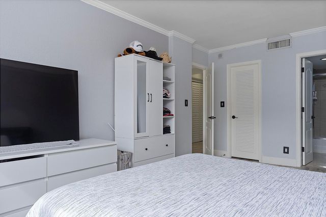 2900 NE 30th Street Apt 8j, Fort Lauderdale, FL 33306