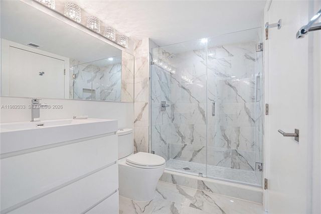 90 Alton Rd 2212, Miami Beach, FL 33139