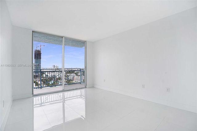 90 Alton Rd 2212, Miami Beach, FL 33139