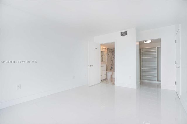 90 Alton Rd 2212, Miami Beach, FL 33139