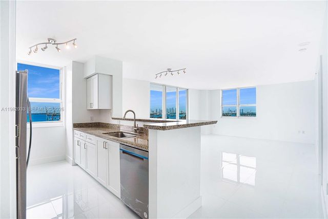 90 Alton Rd 2212, Miami Beach, FL 33139