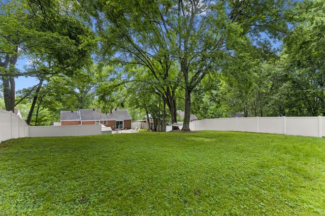 1308 Saturn Dr, Nashville, TN 37217