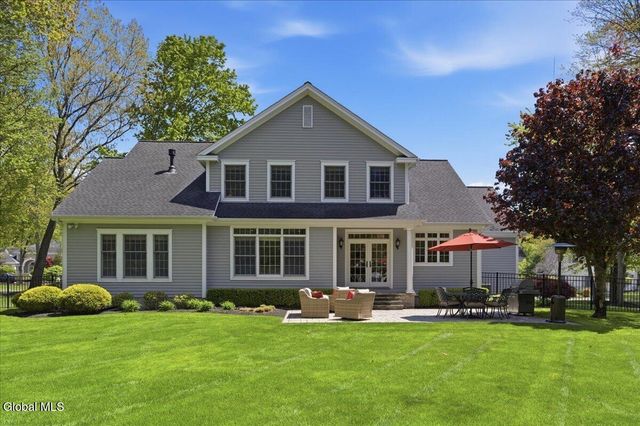 709 Waldens Pond Road, Guilderland, NY 12203
