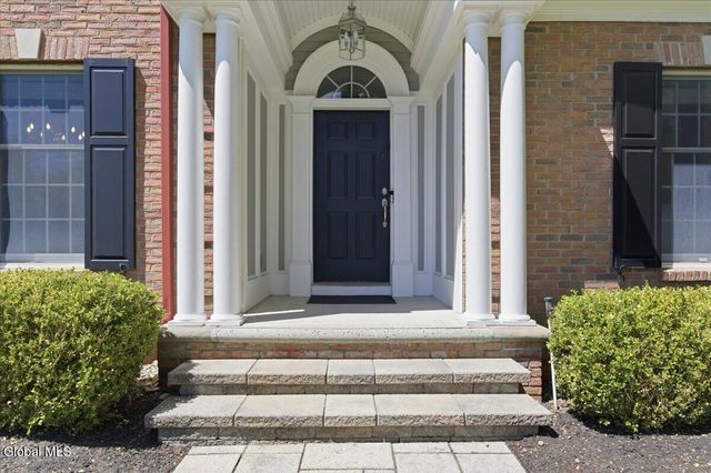 709 Waldens Pond Road, Guilderland, NY 12203