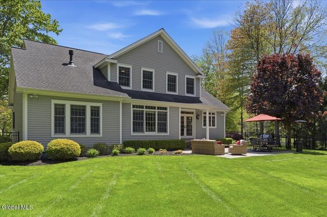 709 Waldens Pond Road, Guilderland, NY 12203