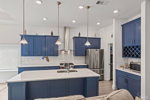 5623 Dunridge Dr, Pace, FL 32571